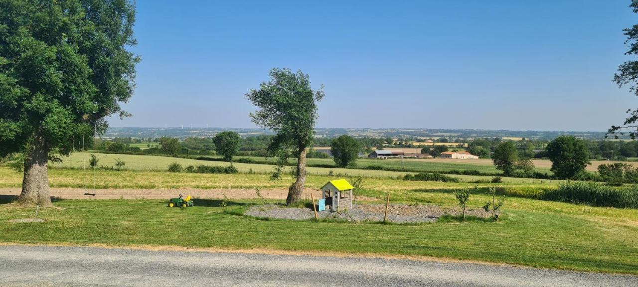 Le Logis Des Chons A La Campagne A Saint Hilaire Du Bois - Lys Haut Layon Le Plessis  Exterior foto